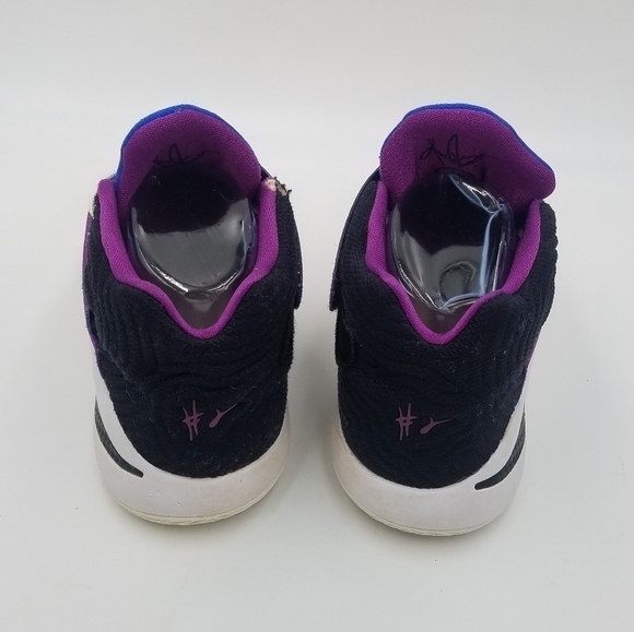 Nike Kyrie Irving Basketball Kyrie 2 Kyrache Sneaker Shoe 4.5Y Youth - Picture 5 of 11